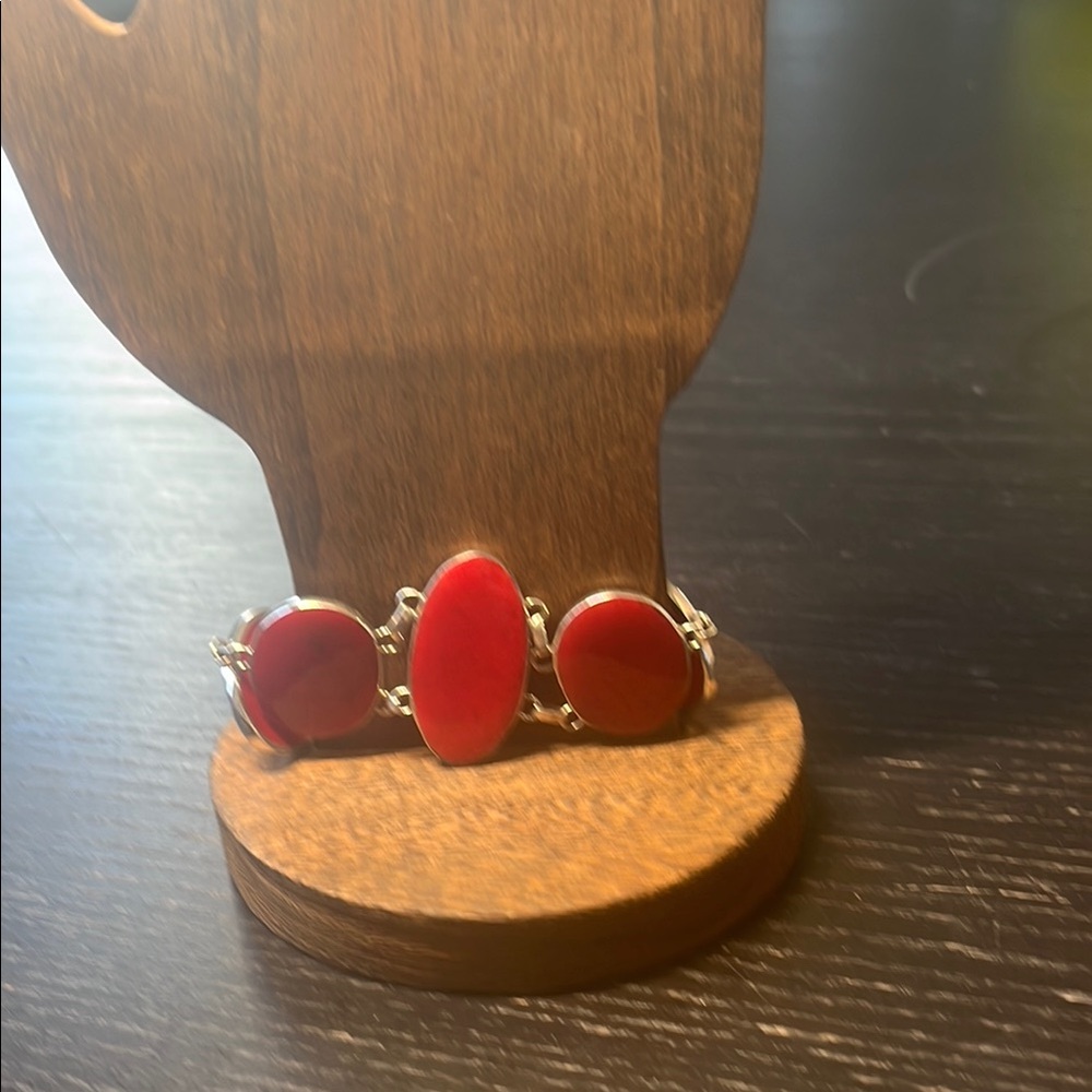 Source Unknown Red Bracelet with Elegant Linear Design
